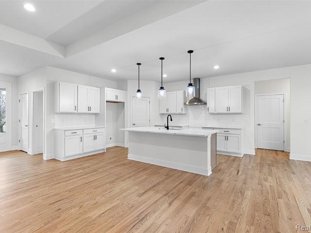 House for sale in Paradise Farms, Brighton Charter Township