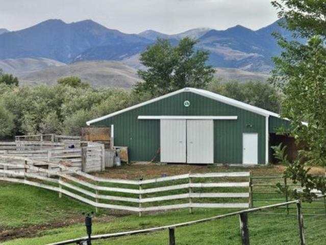 House for sale in Mackay, Custer County