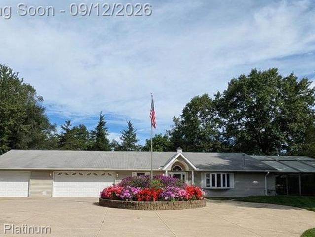 House for sale in Highland, Highland Township