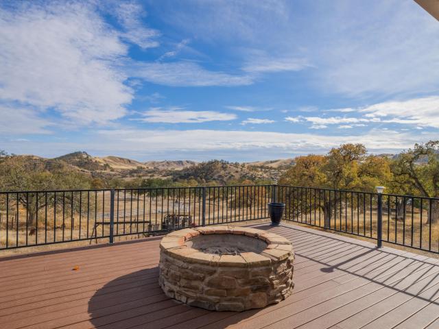 House for sale in Igo