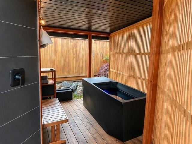 House for rent in North Quadra, Saanich