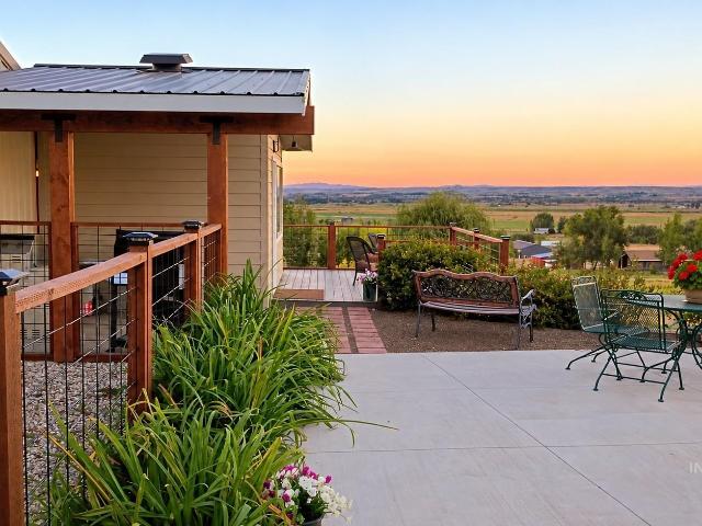 House for sale in Emmett, Gem County