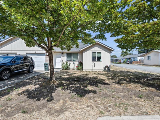 House for sale in Oregonia