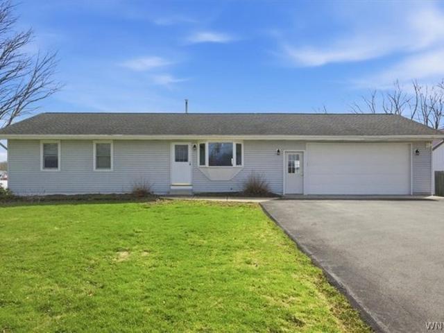 House for sale in Niagara, New York