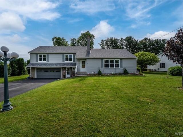 House for sale in Niagara, New York