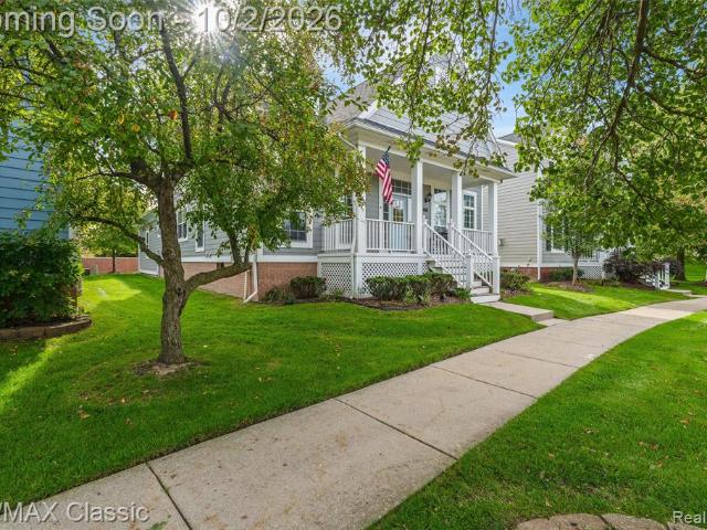House for sale in Camden Court, Novi