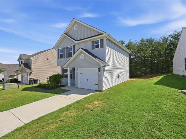 House for sale in Pfafftown, North Carolina