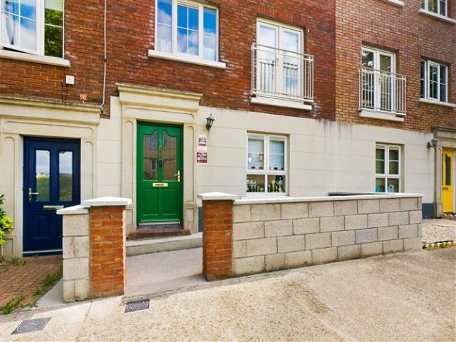 Terraced House for sale in Blanchardstown, North Tipperary