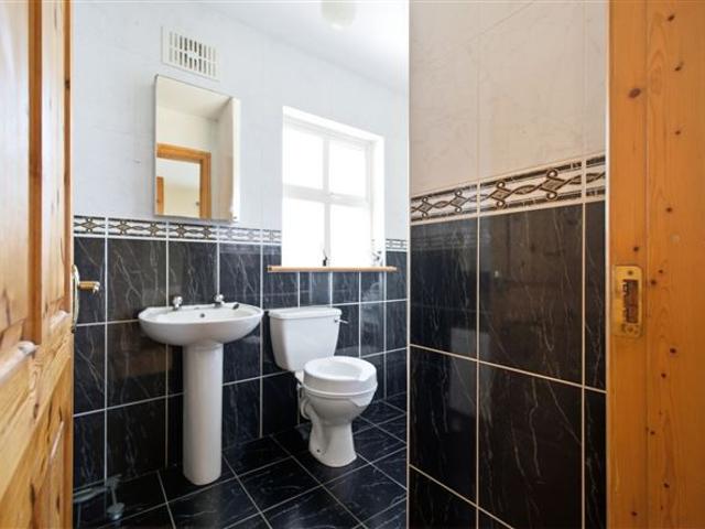Detached House for sale in Loch Garman, North Tipperary