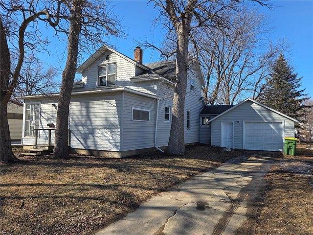 House for sale in Tracy, Minnesota