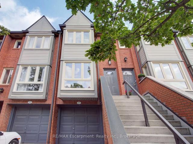 Condo for sale in Burlington, Ontario