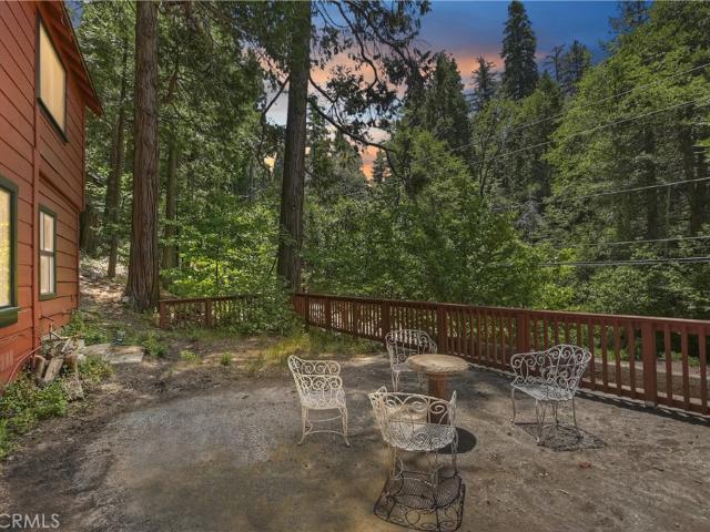 House for sale in Blue Jay, California