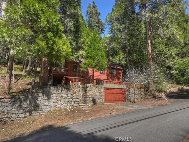 House for sale in Blue Jay, California