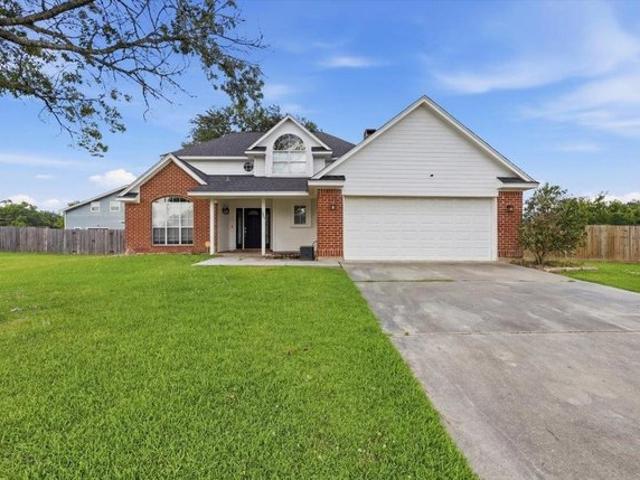 House for sale in Bridge City, Texas