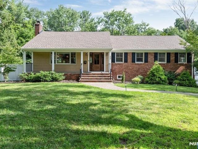 House for sale in Wyckoff, New Jersey
