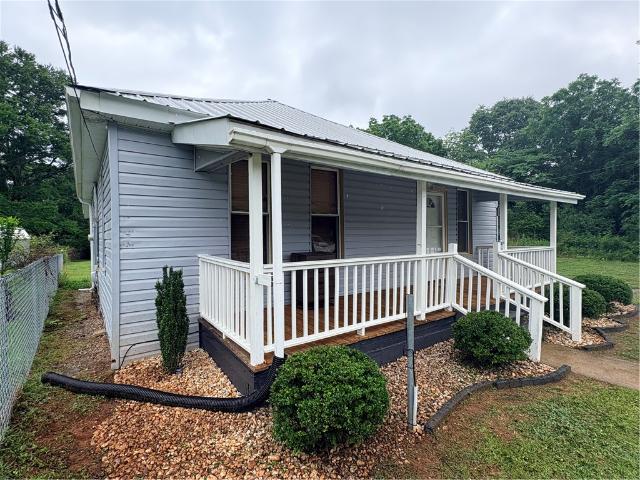 House for sale in West Union, South Carolina