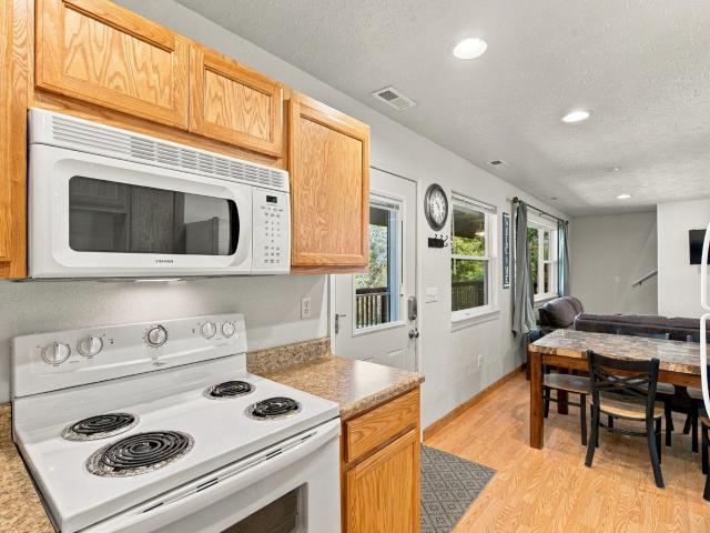 House for sale in Stone, Missouri