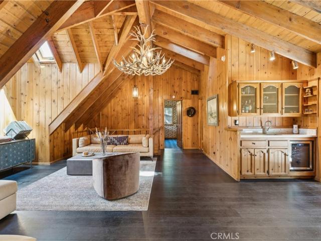 House for sale in Blue Jay, California