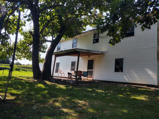 House for sale in Grantsburg, Illinois