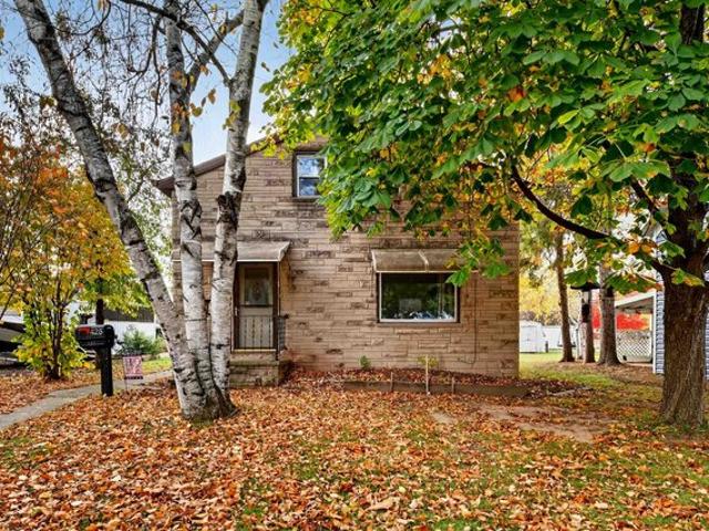 House for sale in Kaukauna, Outagamie County