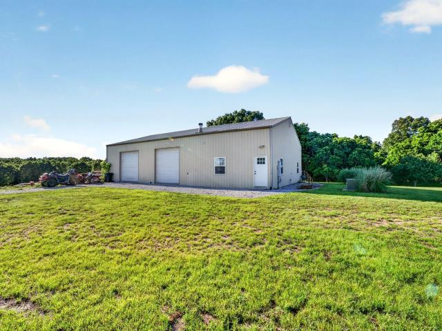 House for sale in Stone, Missouri