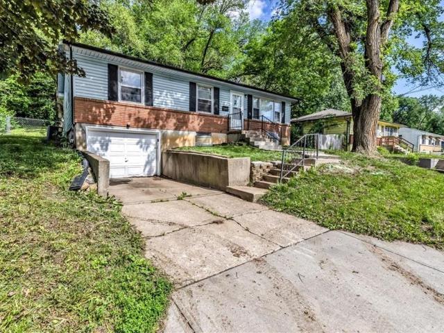 Property for sale in Liberty, Missouri