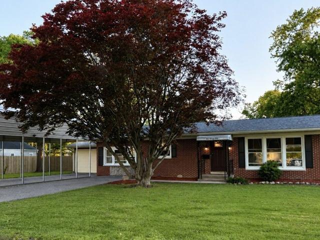 House for sale in Perry, Illinois