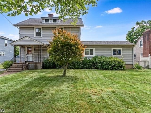 House for sale in Piscataway, New Jersey