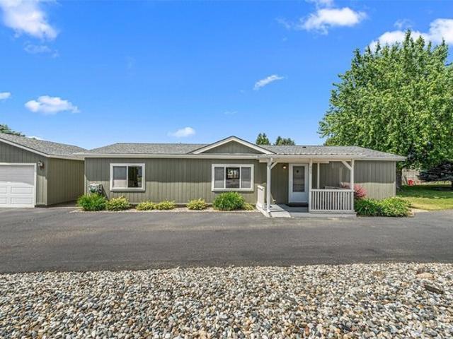 House for sale in East Wenatchee, Washington