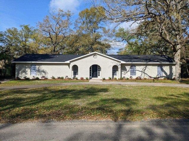 House for sale in Chunchula, Alabama