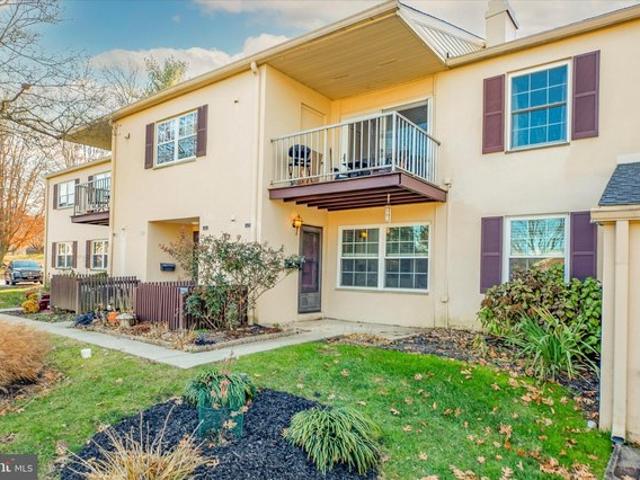 Condo for sale in Chester, Pennsylvania