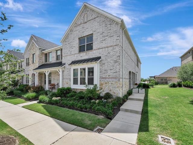 Townhouse for sale in Denton, Texas