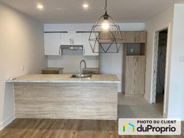 Apartment for rent in Saint-Ambroise-de-Kildare, Lanaudière