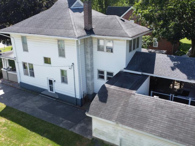 House for sale in Watseka, Illinois