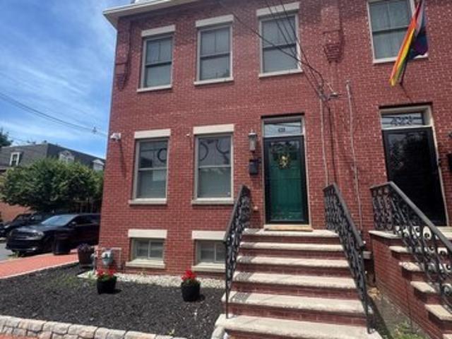 Townhouse for sale in Camden, New Jersey