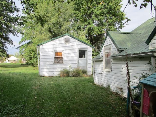 House for sale in La Plata, Missouri