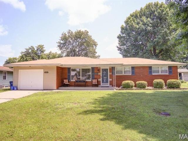 House for sale in Bethalto, Illinois