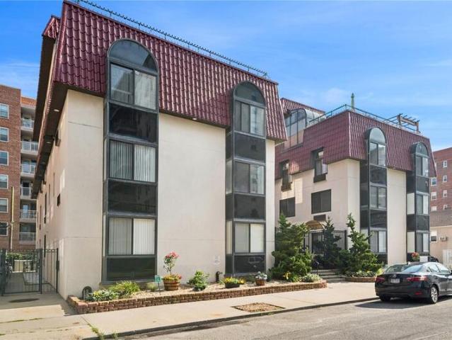 Condo for sale in Long Beach