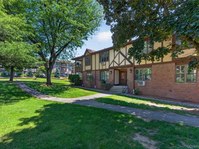Condo for sale in Rockland, New York