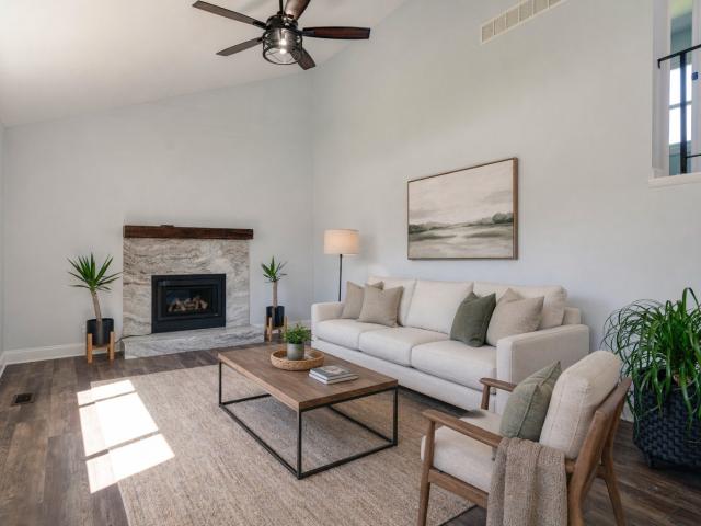 House for sale in Mchenry, Illinois