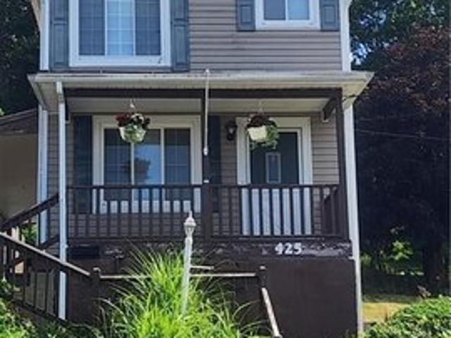 House for sale in Ellwood City, Pennsylvania