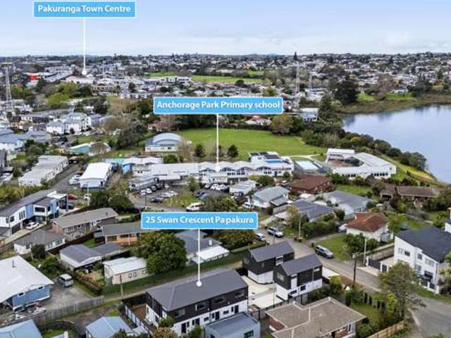 Townhouse for sale in Pakūranga, Howick