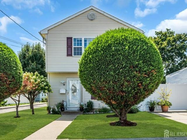 House for sale in Perth Amboy, New Jersey