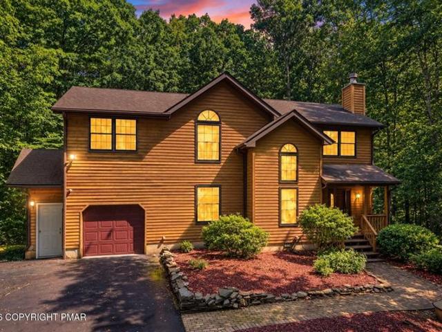 House for sale in Tamiment, Lehman Township