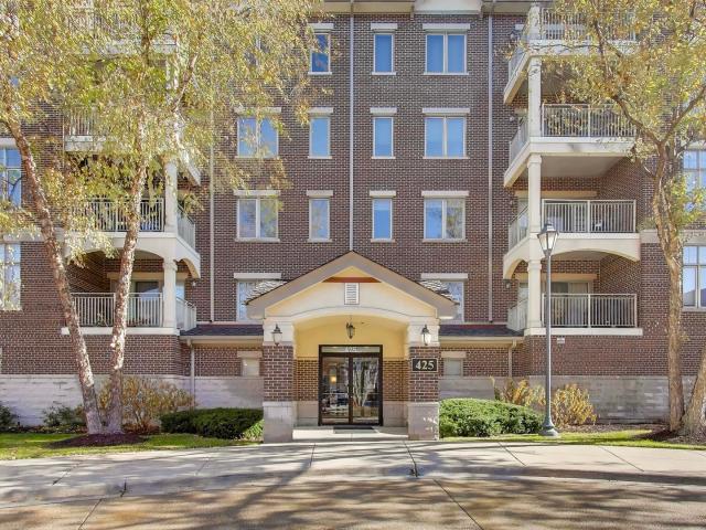 Condo for sale in Lincolnshire, Illinois
