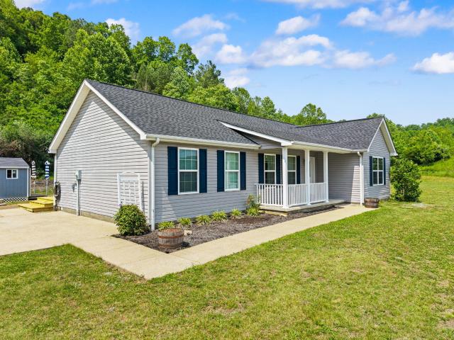 House for sale in Manchester, Kentucky