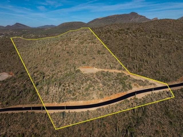 Land for sale in Cave Creek, Arizona
