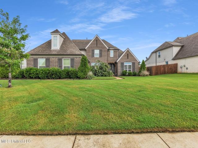 House for sale in Nesbit, Mississippi