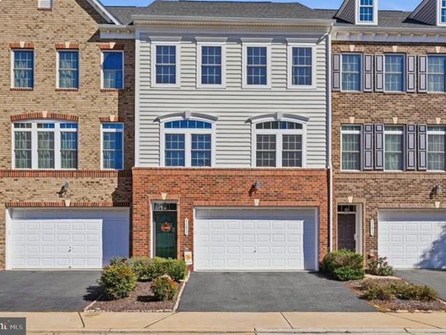 Townhouse for sale in Sterling, Loudoun County