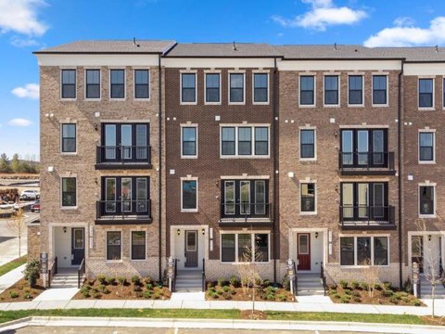 Condo for sale in Virginia